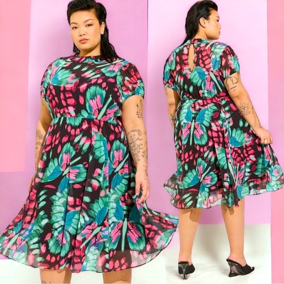 torrid Dresses & Skirts - Torrid Butterfly Floral Print Midi Chiffon Mock Neck Skater Dress Size 1 1XL NWT